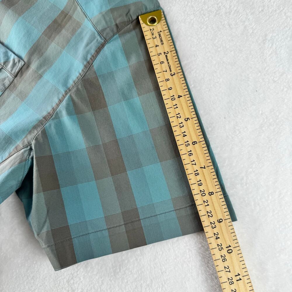 Arc’teryx Men’s Plaid Button Up Shirt Blue Gray Outdoor Hiking Short Sleeve - Picture 12 of 14